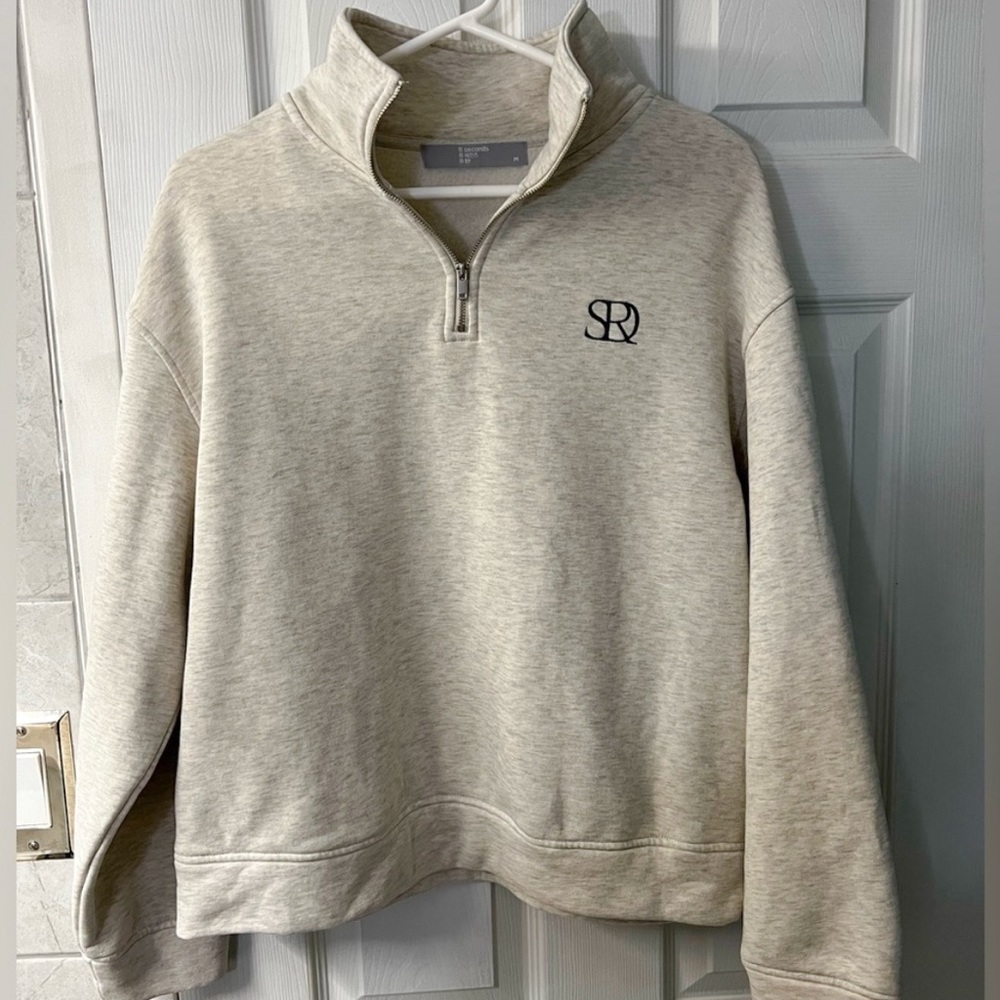 8 seconds half zip